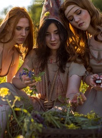俄罗斯Cose Lada Lyumos、Mary、Eva Flowering、Asami-Witcher。善良的女士(1)